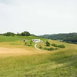An Der Suedsteirischen Weinstrasse Gamlitz - Idyllisches Ferienhaeuschen Im Naturparadies Mit Grossem Whirlpool & Panoramasauna