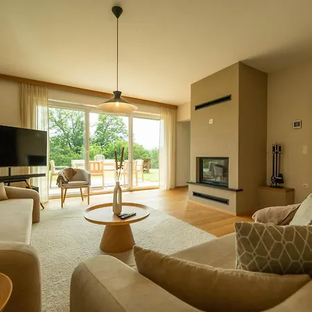 Tatil Evi An Der Suedsteirischen Weinstrasse Gamlitz - Idyllisches Ferienhaeuschen Im Naturparadies Mit Grossem Whirlpool & Panoramasauna *