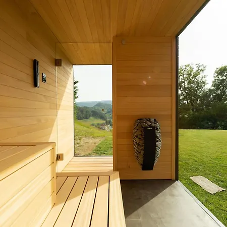 An Der Suedsteirischen Weinstrasse Gamlitz - Idyllisches Ferienhaeuschen Im Naturparadies Mit Grossem Whirlpool & Panoramasauna Počitniška hiša