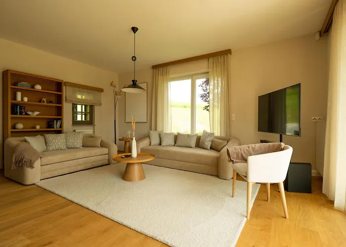 Tatil Evi An Der Suedsteirischen Weinstrasse Gamlitz - Idyllisches Ferienhaeuschen Im Naturparadies Mit Grossem Whirlpool & Panoramasauna *