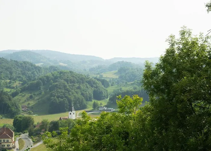 Tatil Evi An Der Suedsteirischen Weinstrasse Gamlitz - Idyllisches Ferienhaeuschen Im Naturparadies Mit Grossem Whirlpool & Panoramasauna